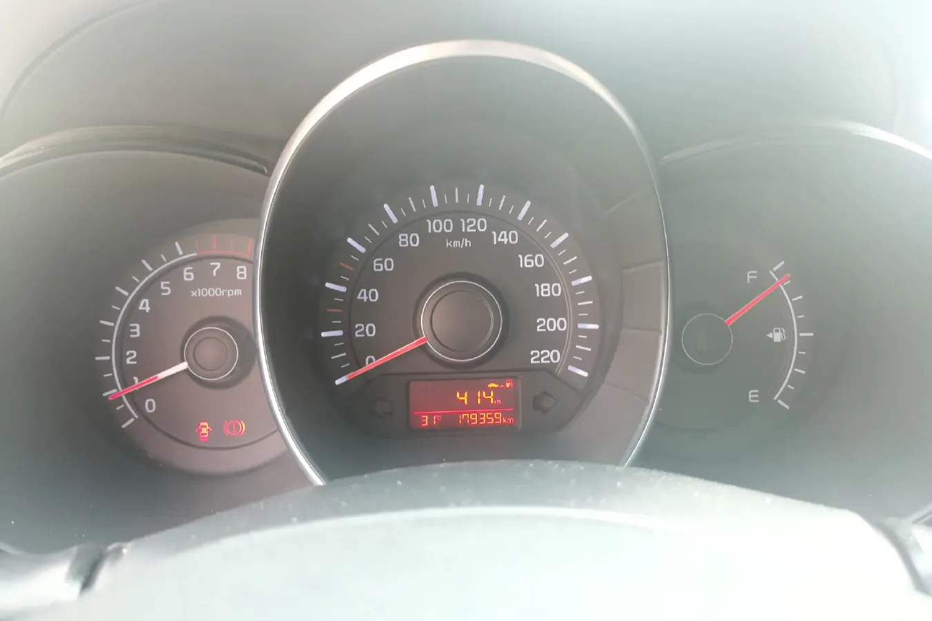 2015 Kia K2 1.4L 107HP L4 5MT,autocango,china used car exporter,china ev exporter,chinese used car exporter,chinese used ev exporter