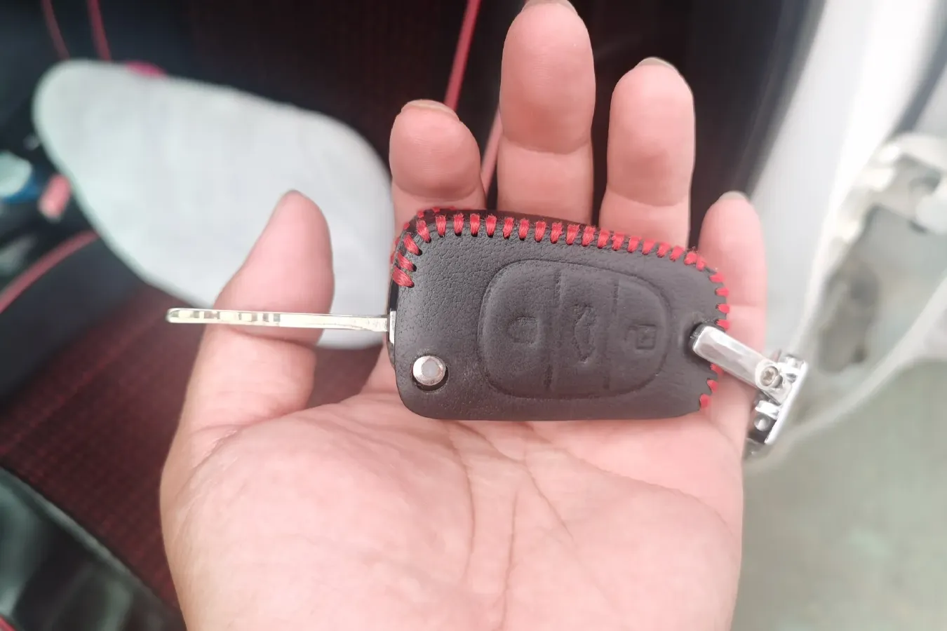 2015 Kia K2 1.4L 107HP L4 5MT,autocango,china used car exporter,china ev exporter,chinese used car exporter,chinese used ev exporter