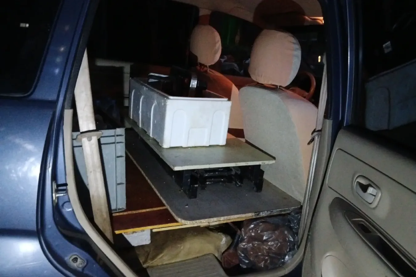 2009 FAW Senia M80 1.3L 91HP L4 5MT,autocango,china used car exporter,china ev exporter,chinese used car exporter,chinese used ev exporter