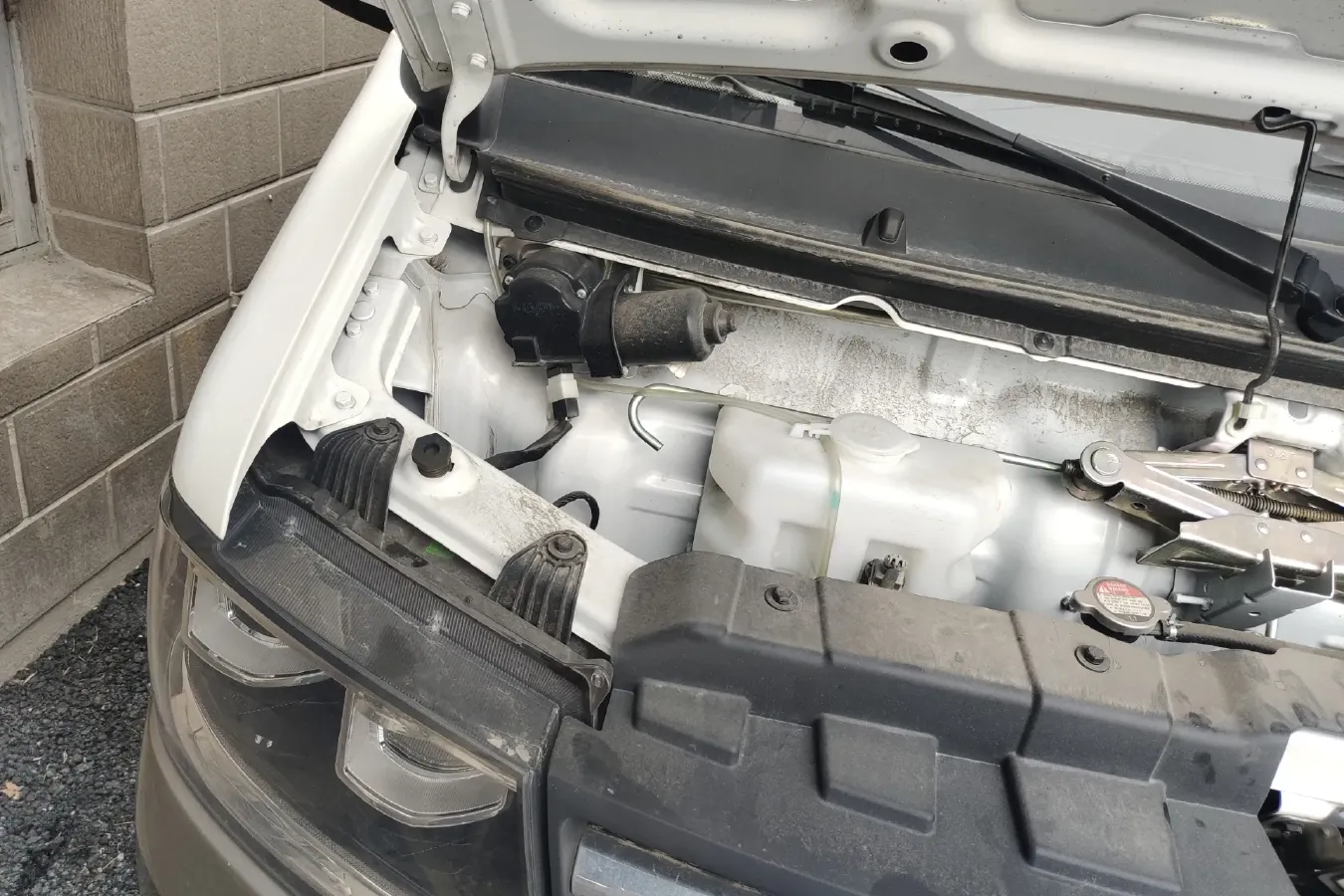 2019 JinBei New Sea Lion S 1.5L 102HP L4 5MT,autocango,china used car exporter,china ev exporter,chinese used car exporter,chinese used ev exporter