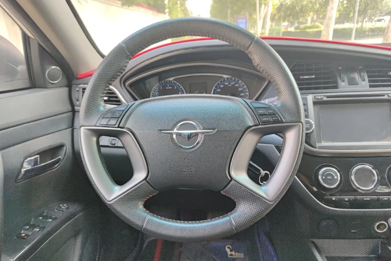 2015 HaiMa M6 1.5T 163HP L4 CVT,autocango,china used car exporter,china ev exporter,chinese used car exporter,chinese used ev exporter