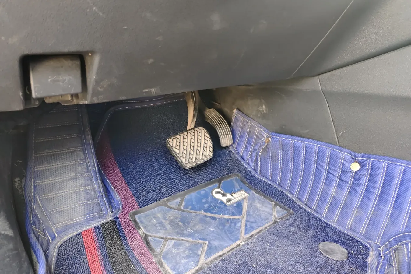 2015 HaiMa M6 1.5T 163HP L4 CVT,autocango,china used car exporter,china ev exporter,chinese used car exporter,chinese used ev exporter