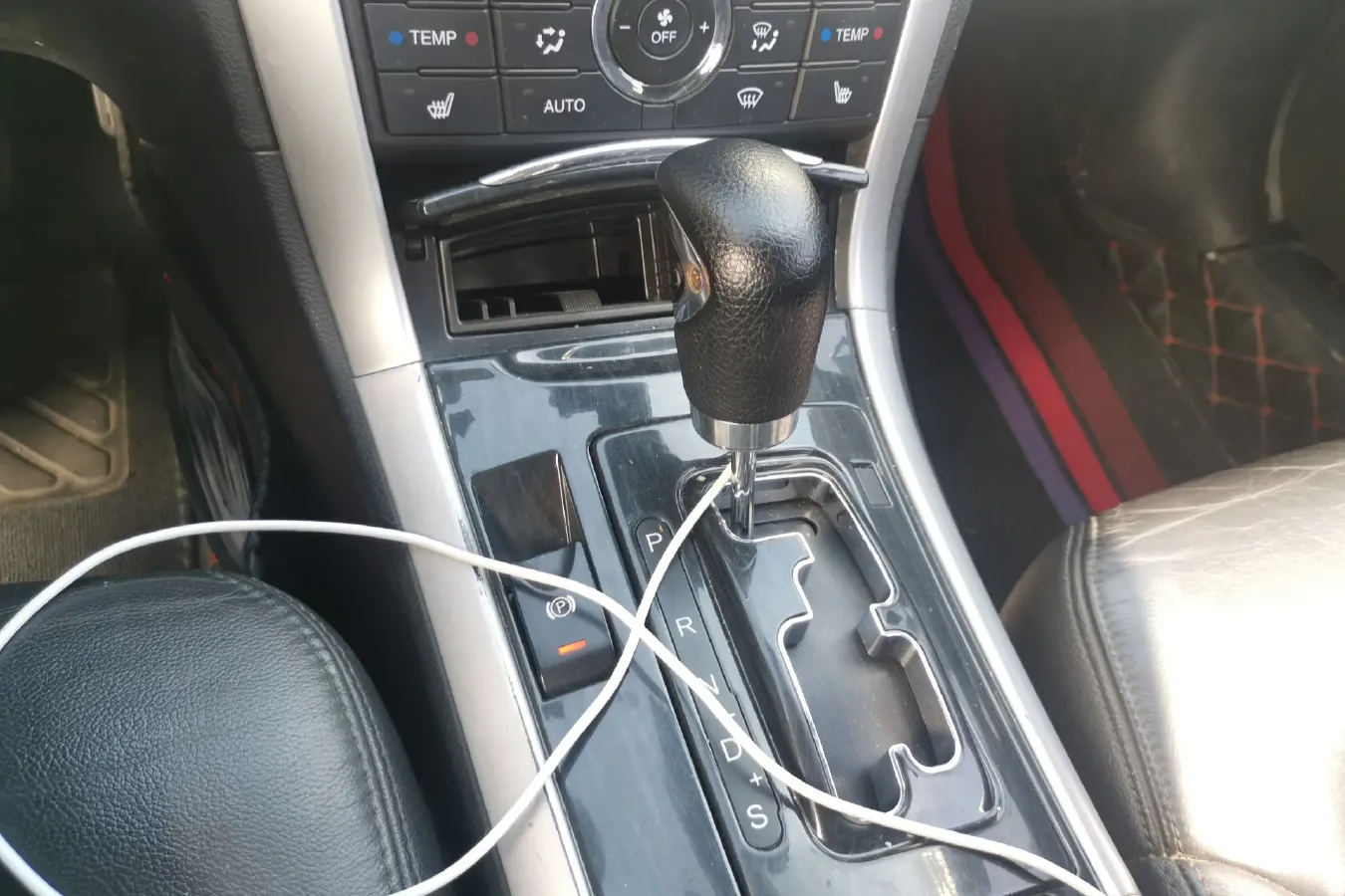 2012 Bestune B90 2.0L 146HP L4 6AT,autocango,china used car exporter,china ev exporter,chinese used car exporter,chinese used ev exporter