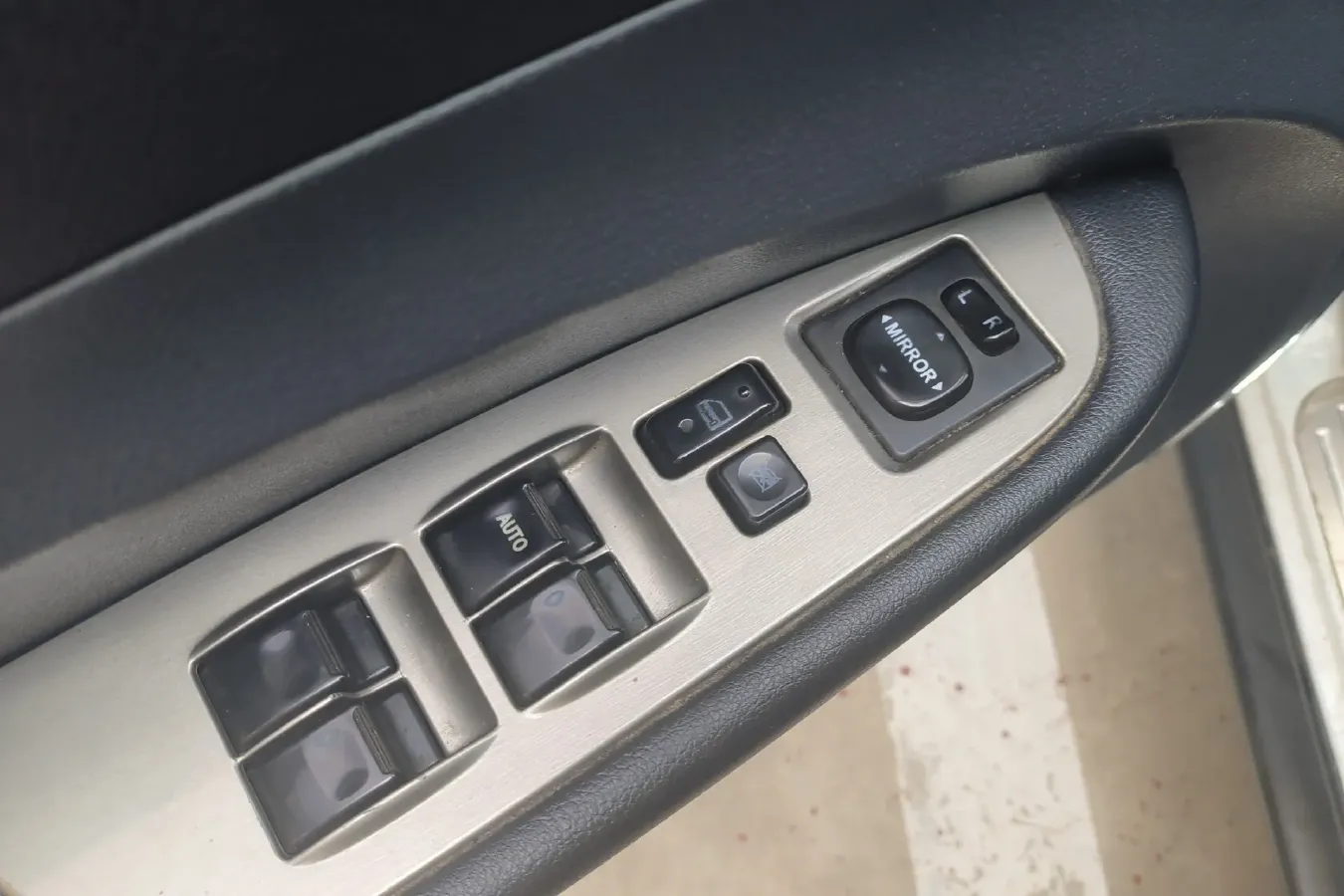 2014 DongFeng Forthing Joyear X3 1.5L 120HP L4 5MT,autocango,china used car exporter,china ev exporter,chinese used car exporter,chinese used ev exporter