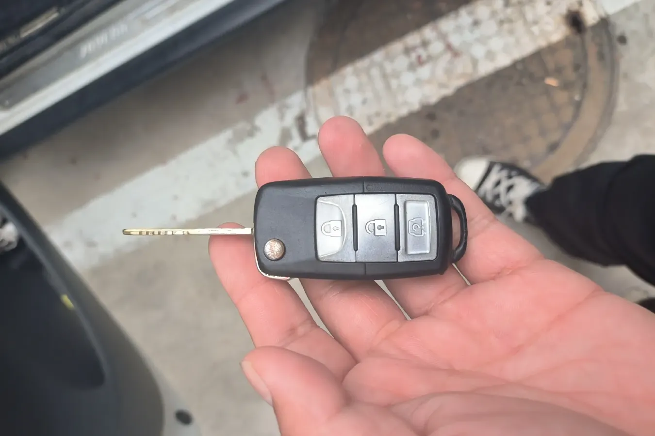 2014 DongFeng Forthing Joyear X3 1.5L 120HP L4 5MT,autocango,china used car exporter,china ev exporter,chinese used car exporter,chinese used ev exporter