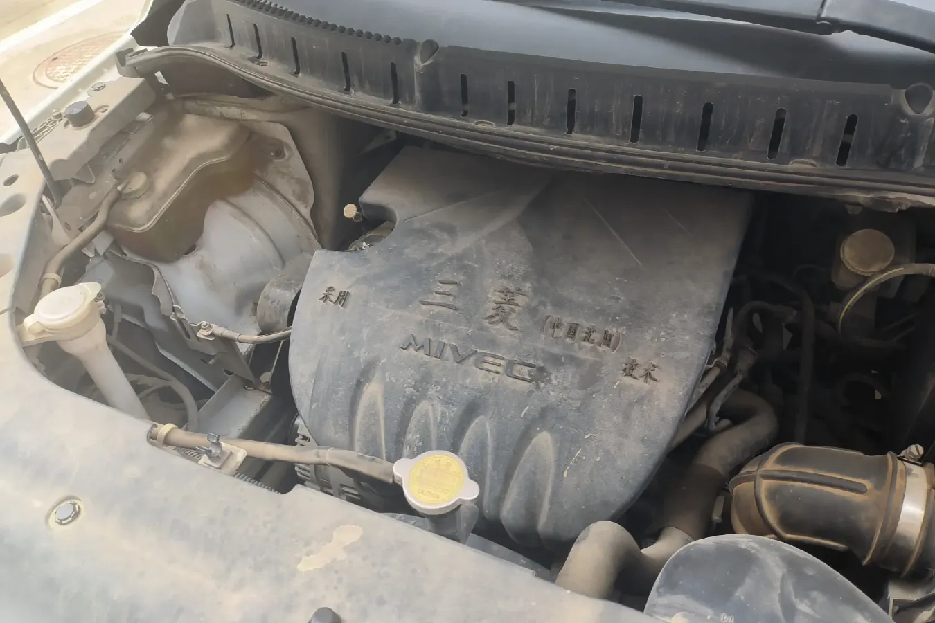 2014 DongFeng Forthing Joyear X3 1.5L 120HP L4 5MT,autocango,china used car exporter,china ev exporter,chinese used car exporter,chinese used ev exporter