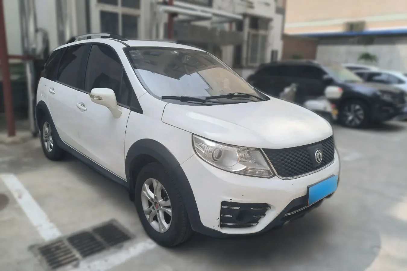 2014 DongFeng Forthing Joyear X3 1.5L 120HP L4 5MT,autocango,china used car exporter,china ev exporter,chinese used car exporter,chinese used ev exporter