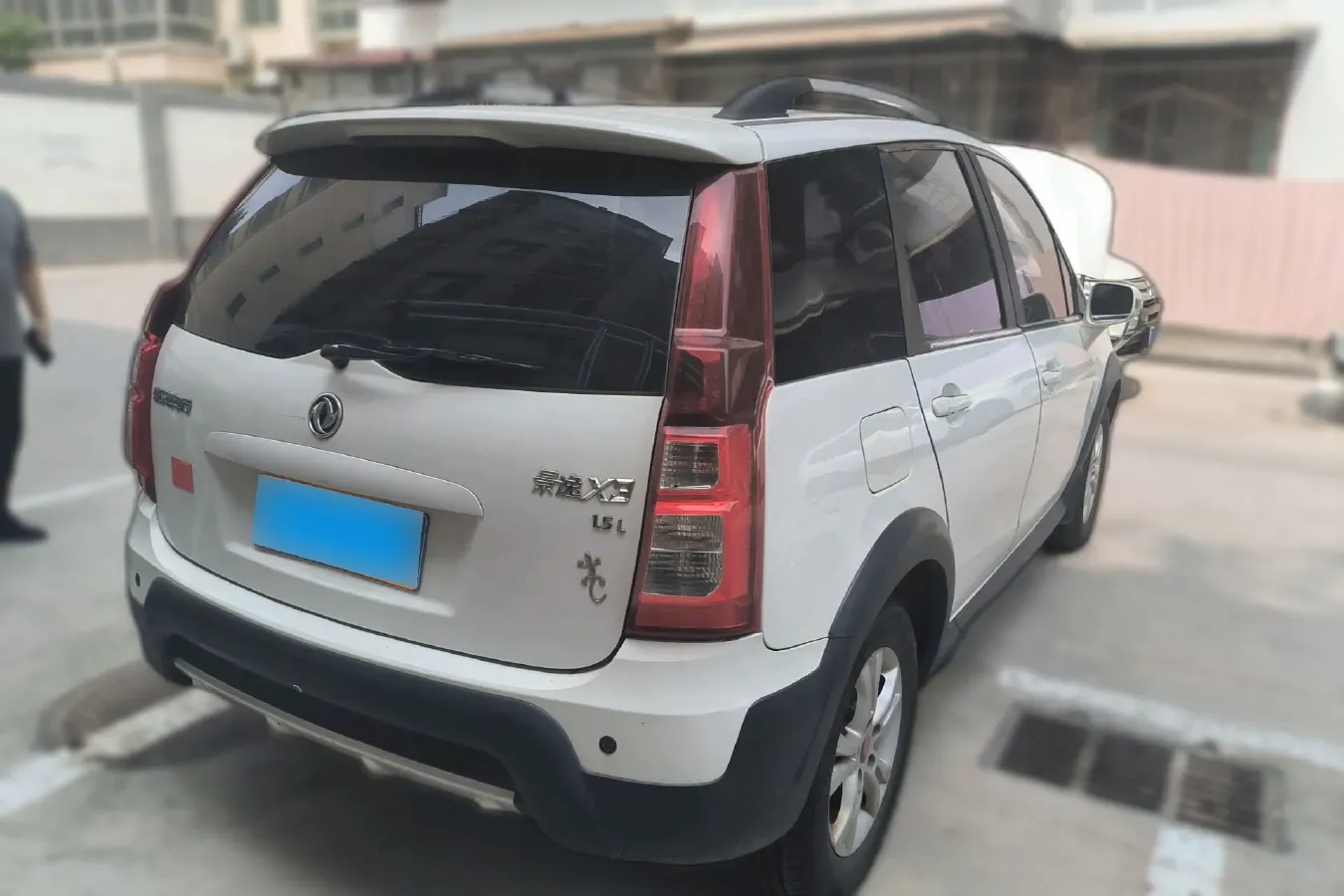 2014 DongFeng Forthing Joyear X3 1.5L 120HP L4 5MT,autocango,china used car exporter,china ev exporter,chinese used car exporter,chinese used ev exporter