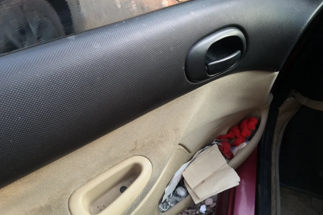 2009 Peugeot 207 1.4L 76HP L4 5MT,autocango,china used car exporter,china ev exporter,chinese used car exporter,chinese used ev exporter