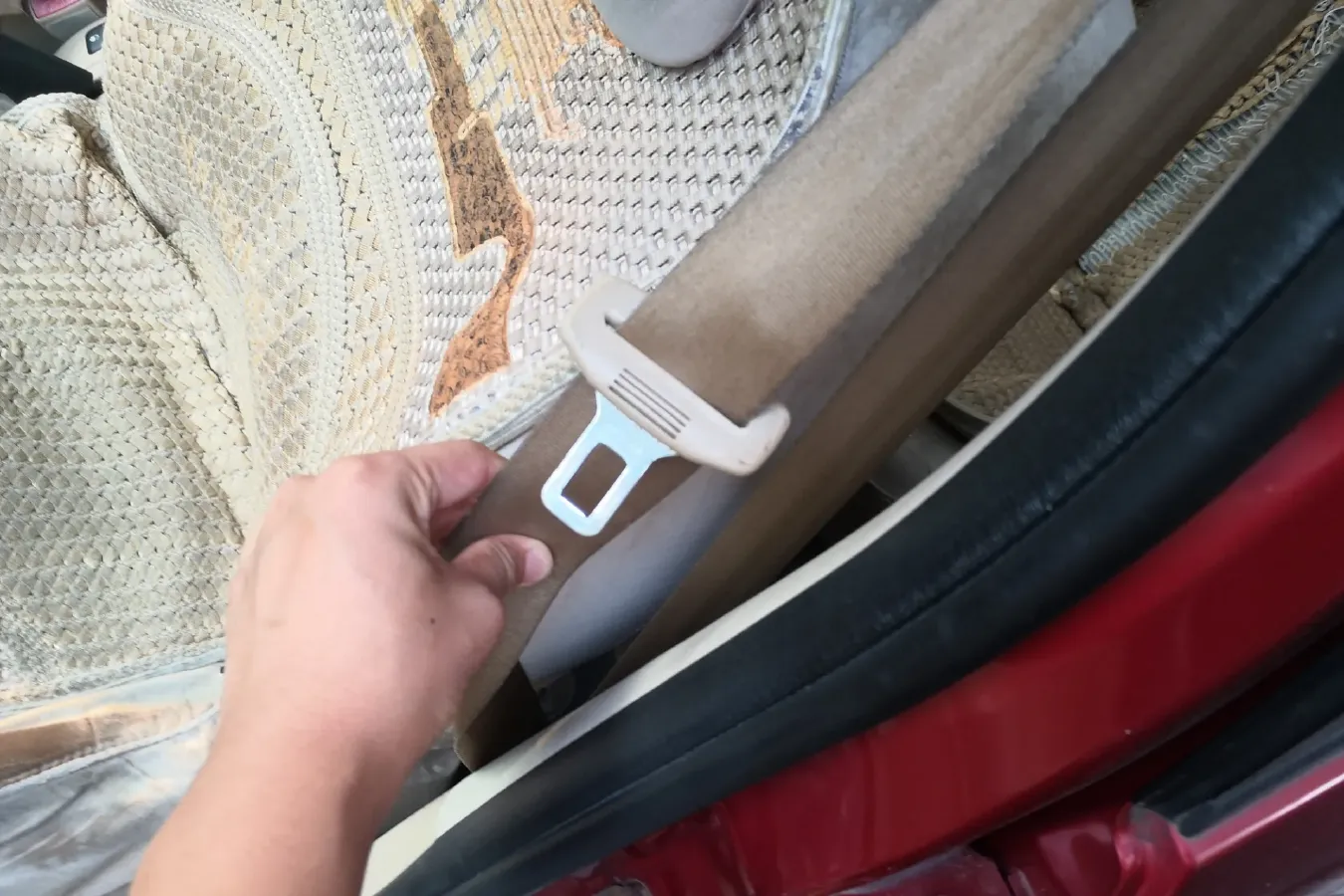 2009 Peugeot 207 1.4L 76HP L4 5MT,autocango,china used car exporter,china ev exporter,chinese used car exporter,chinese used ev exporter