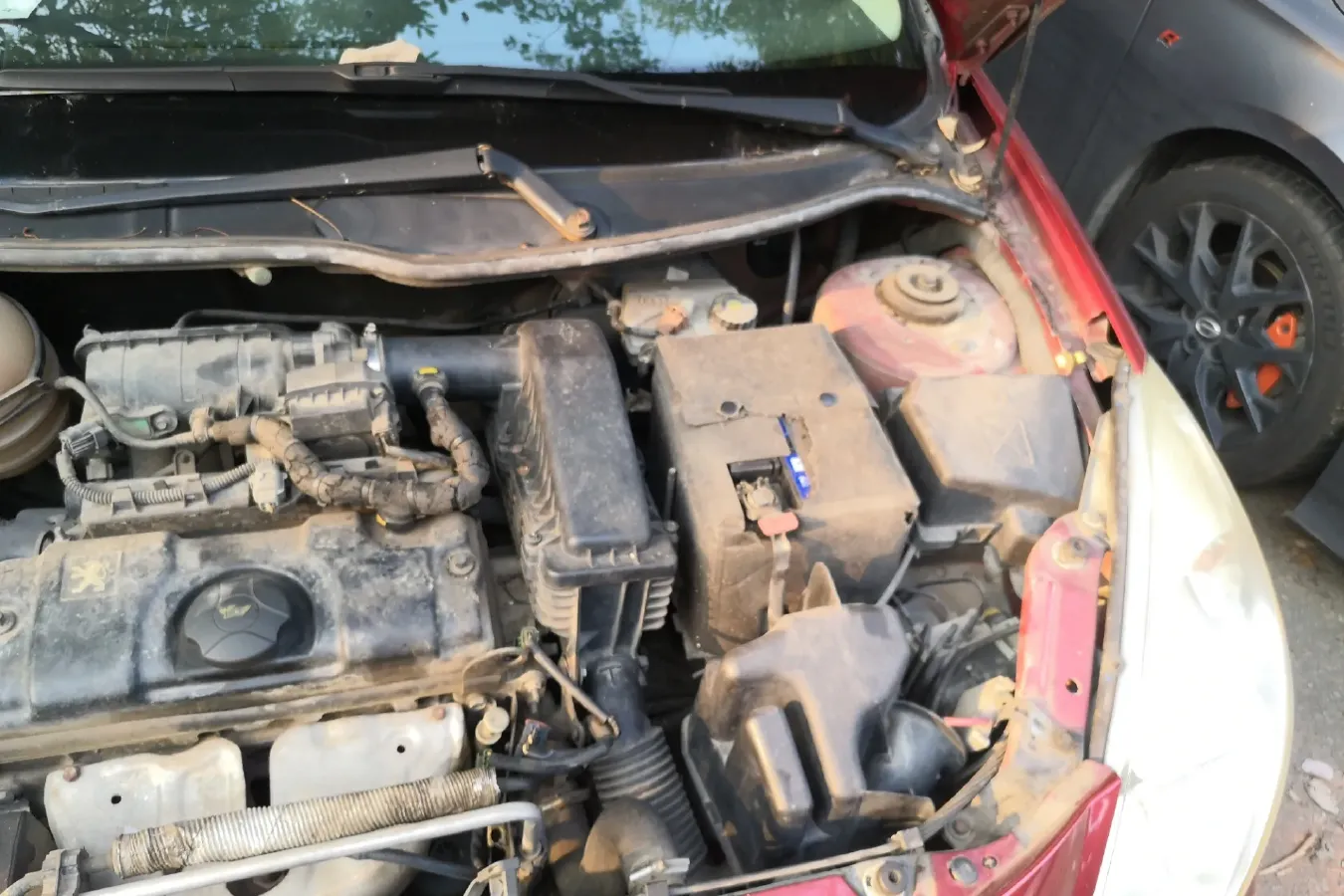 2009 Peugeot 207 1.4L 76HP L4 5MT,autocango,china used car exporter,china ev exporter,chinese used car exporter,chinese used ev exporter