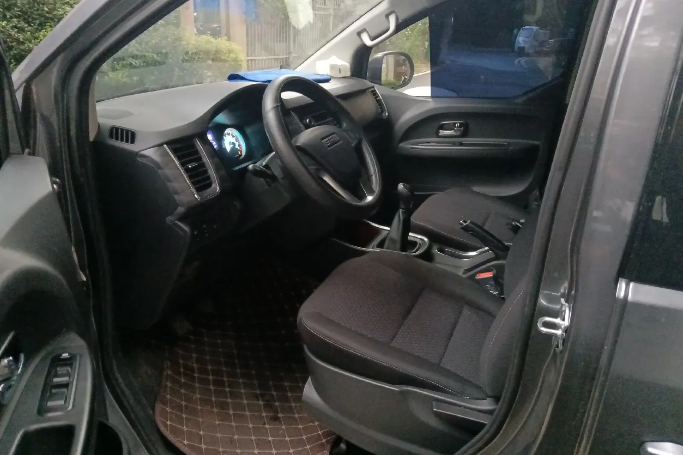 2021 JinBei Golden Sea Lion 1.5L 112HP L4 5MT,autocango,china used car exporter,china ev exporter,chinese used car exporter,chinese used ev exporter