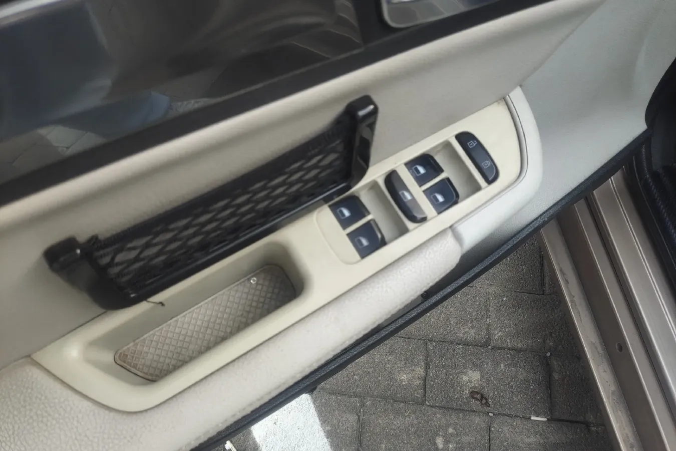 2011 Brilliance Auto H530 1.6L 118HP L4 5MT,autocango,china used car exporter,china ev exporter,chinese used car exporter,chinese used ev exporter