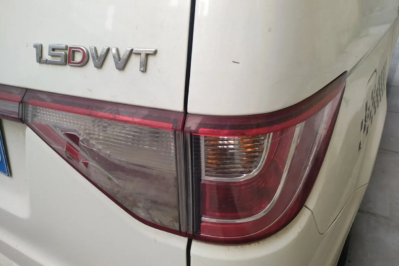 2015 LiFan LeTu 1.5L 109HP L4 5MT,autocango,china used car exporter,china ev exporter,chinese used car exporter,chinese used ev exporter