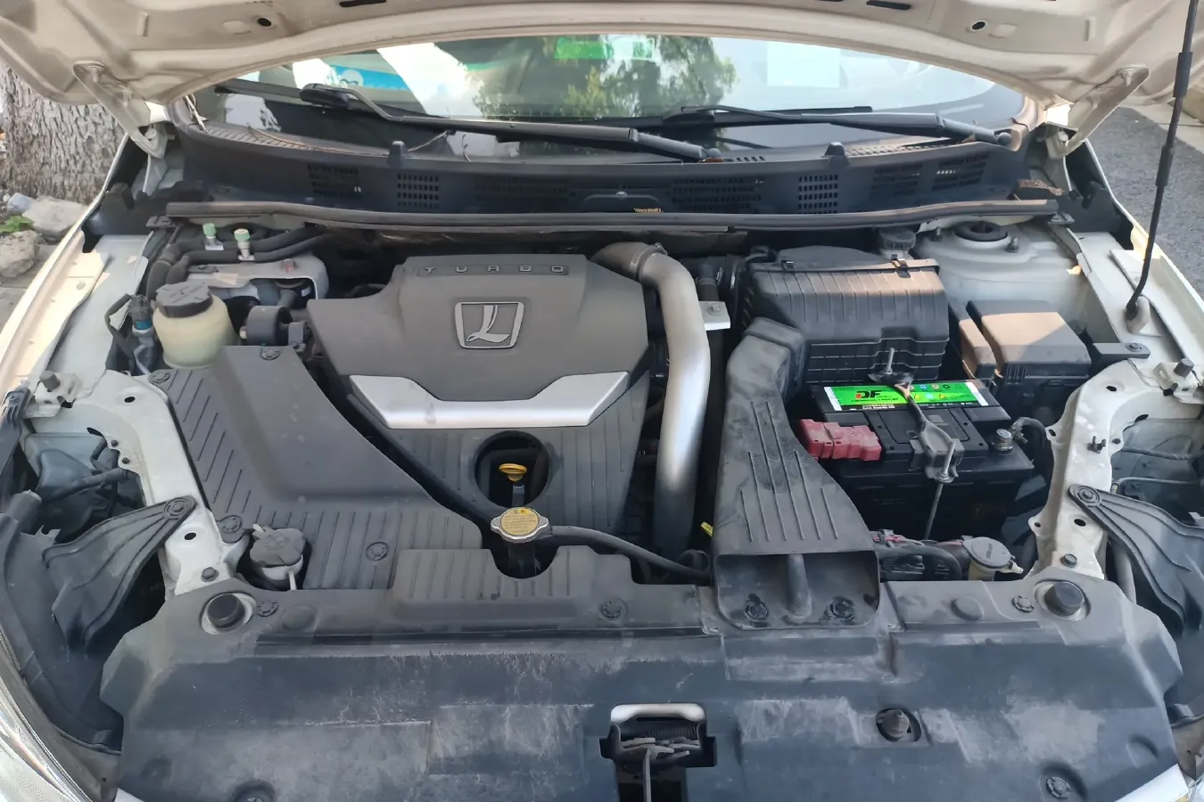 2013 Luxgen 5 1.8T 154HP L4 5AT,autocango,china used car exporter,china ev exporter,chinese used car exporter,chinese used ev exporter