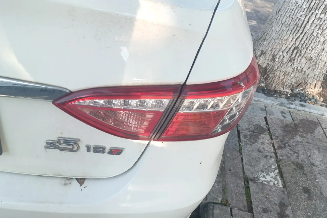 2013 Luxgen 5 1.8T 154HP L4 5AT,autocango,china used car exporter,china ev exporter,chinese used car exporter,chinese used ev exporter