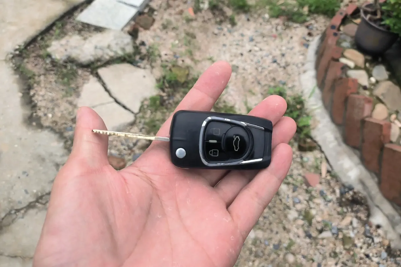 2013 Venucia R50 1.6L 117HP L4 4AT,autocango,china used car exporter,china ev exporter,chinese used car exporter,chinese used ev exporter