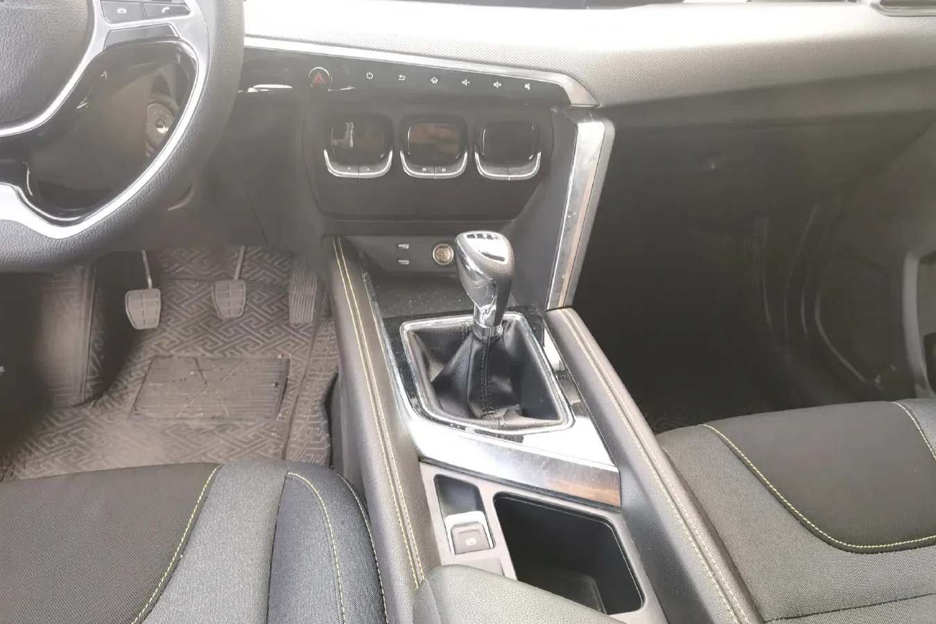 2019 BeiJing Auto X3 1.5L 116HP L4 5MT,autocango,china used car exporter,china ev exporter,chinese used car exporter,chinese used ev exporter