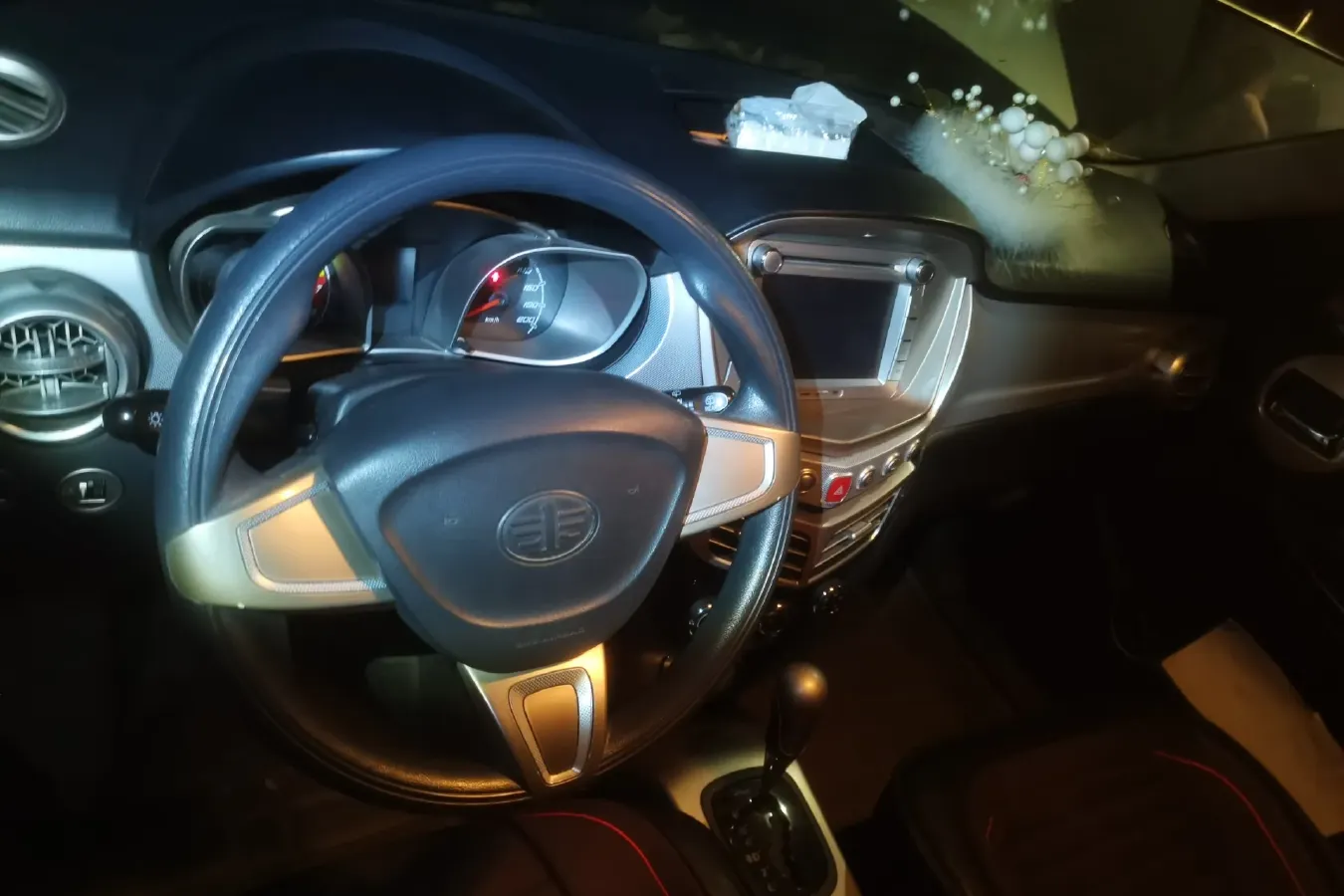 2014 Oley Oley 1.5L 102HP L4 4AT,autocango,china used car exporter,china ev exporter,chinese used car exporter,chinese used ev exporter