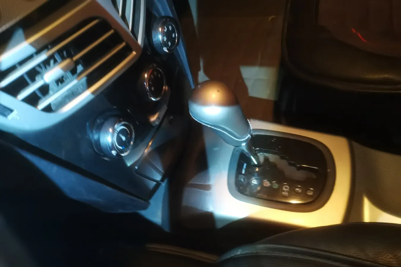 2014 Oley Oley 1.5L 102HP L4 4AT,autocango,china used car exporter,china ev exporter,chinese used car exporter,chinese used ev exporter