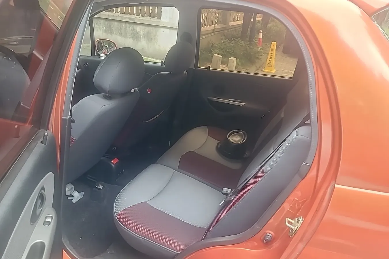 2010 BaoJun LeChi 1.2L 86HP L4 5MT,autocango,china used car exporter,china ev exporter,chinese used car exporter,chinese used ev exporter