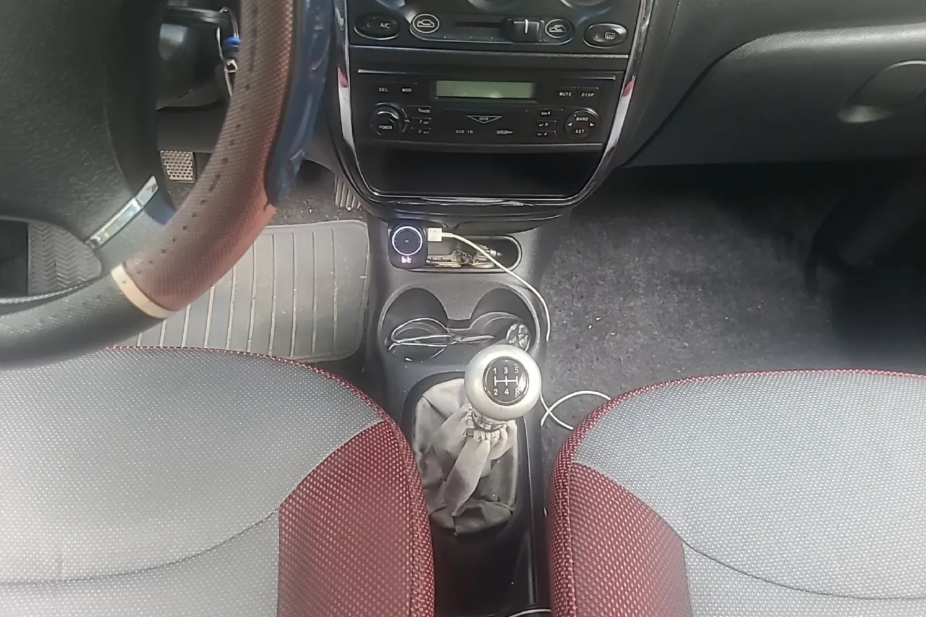 2010 BaoJun LeChi 1.2L 86HP L4 5MT,autocango,china used car exporter,china ev exporter,chinese used car exporter,chinese used ev exporter