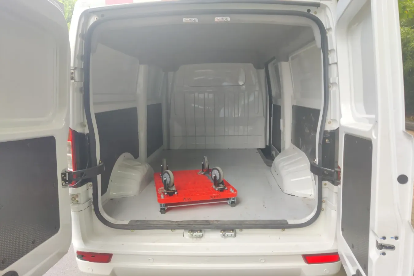 2023 New Gonow ShuaiLing BEV 41.64KWH,autocango,china used car exporter,china ev exporter,chinese used car exporter,chinese used ev exporter