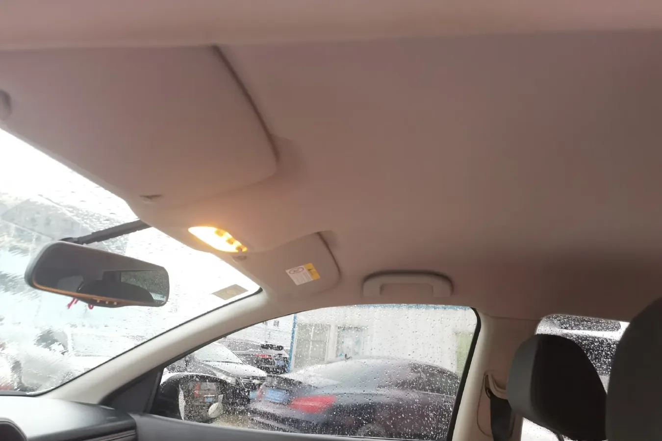 2018 Venucia T70 2.0L 144HP L4 CVT,autocango,china used car exporter,china ev exporter,chinese used car exporter,chinese used ev exporter