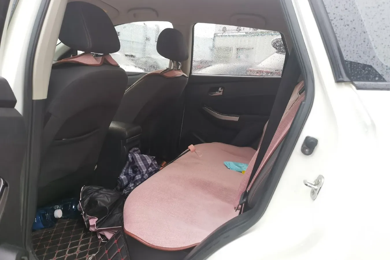 2018 Venucia T70 2.0L 144HP L4 CVT,autocango,china used car exporter,china ev exporter,chinese used car exporter,chinese used ev exporter