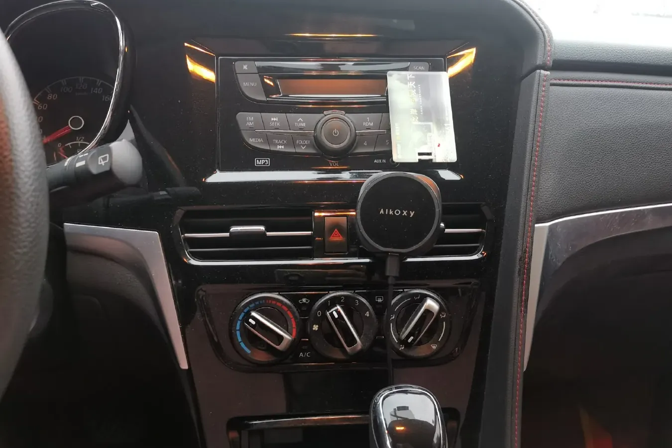 2018 Venucia T70 2.0L 144HP L4 CVT,autocango,china used car exporter,china ev exporter,chinese used car exporter,chinese used ev exporter