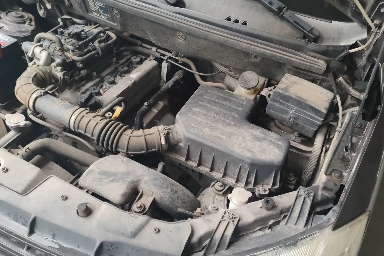 2016 DongFeng Fengon Fengon 330 1.2L 94HP L4 5MT,autocango,china used car exporter,china ev exporter,chinese used car exporter,chinese used ev exporter