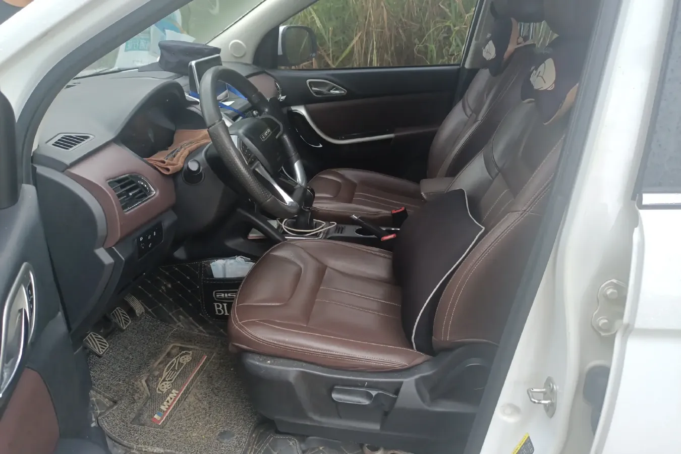 2017 BiSu T5 1.5T 150HP L4 6MT,autocango,china used car exporter,china ev exporter,chinese used car exporter,chinese used ev exporter