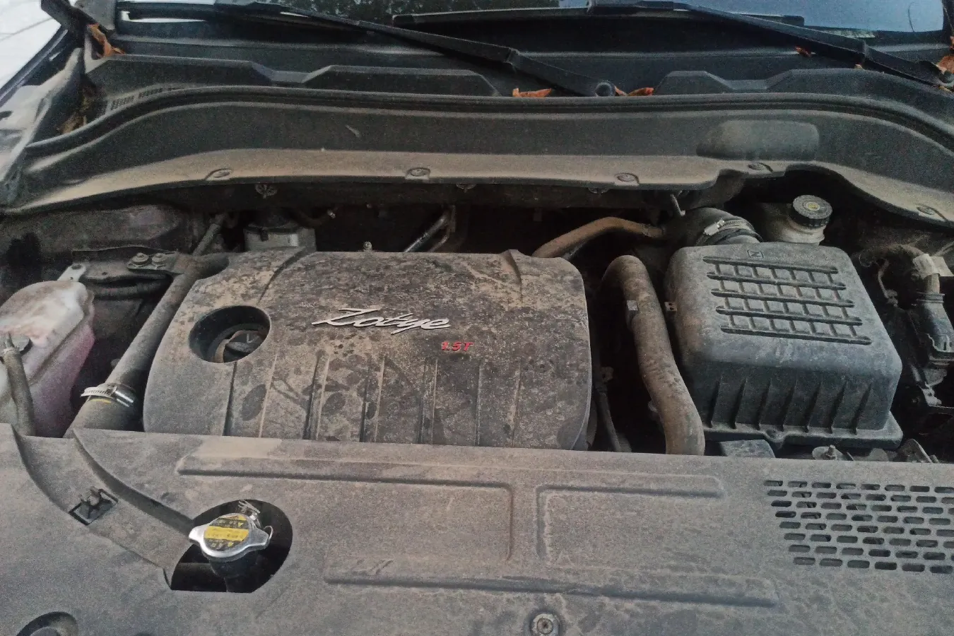 2016 Zotye SR7 1.5T 150HP L4 CVT,autocango,china used car exporter,china ev exporter,chinese used car exporter,chinese used ev exporter