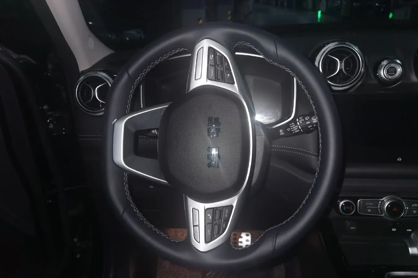 2021 BeiJing BJ30 1.5T 156HP L4 6AT,autocango,china used car exporter,china ev exporter,chinese used car exporter,chinese used ev exporter