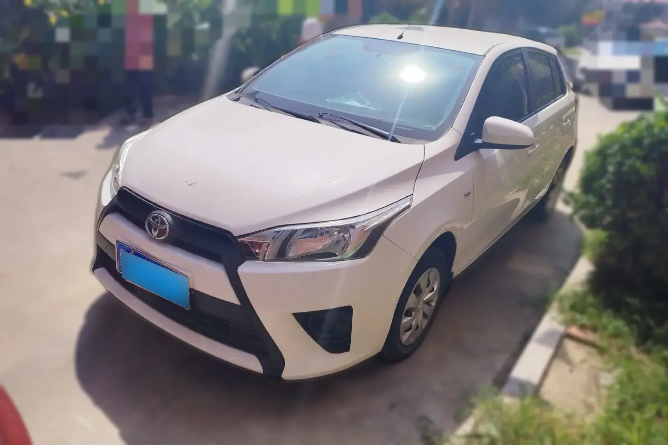 2014 Toyota Yaris L 1.3L 99HP L4 5MT