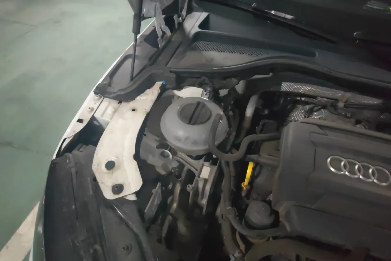 2017 Audi TTS 2.0T 286HP L4 6DCT,autocango,china used car exporter,china ev exporter,chinese used car exporter,chinese used ev exporter