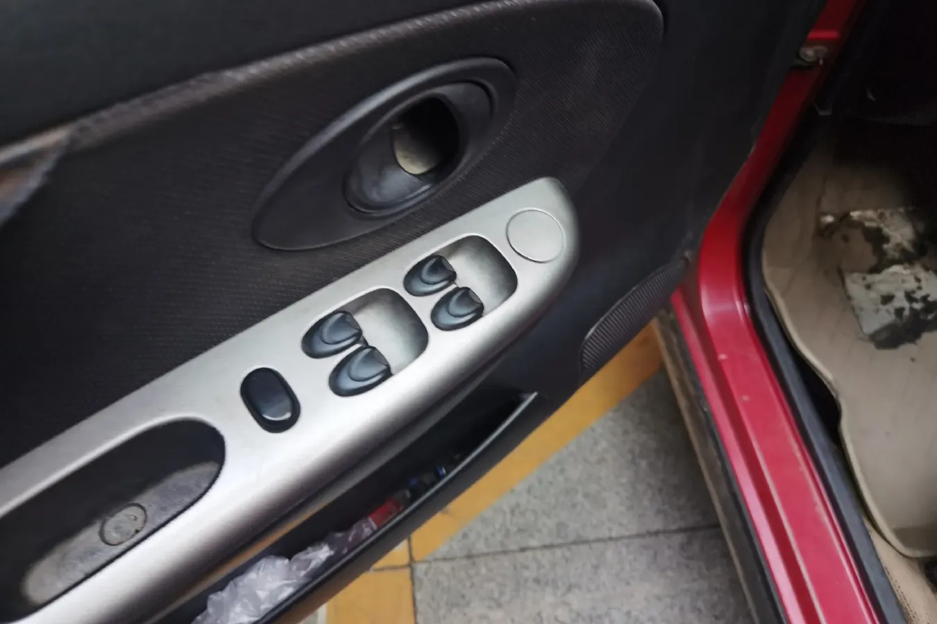 2010 BaoJun LeChi 1.2L 86HP L4 5MT,autocango,china used car exporter,china ev exporter,chinese used car exporter,chinese used ev exporter