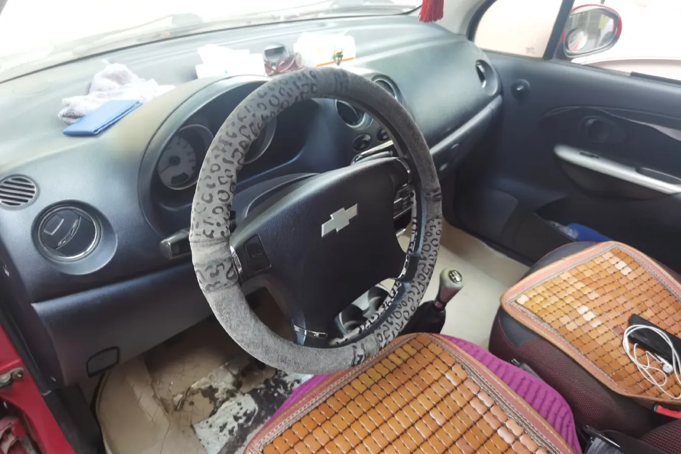 2010 BaoJun LeChi 1.2L 86HP L4 5MT,autocango,china used car exporter,china ev exporter,chinese used car exporter,chinese used ev exporter