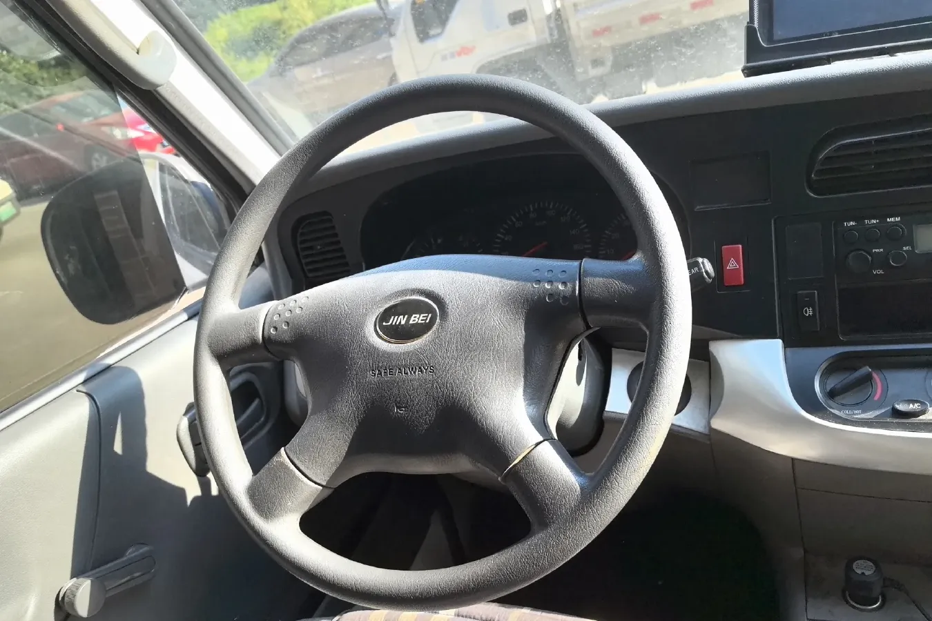 2020 JinBei Sea Lion 2.0L 136HP L4 5MT,autocango,china used car exporter,china ev exporter,chinese used car exporter,chinese used ev exporter