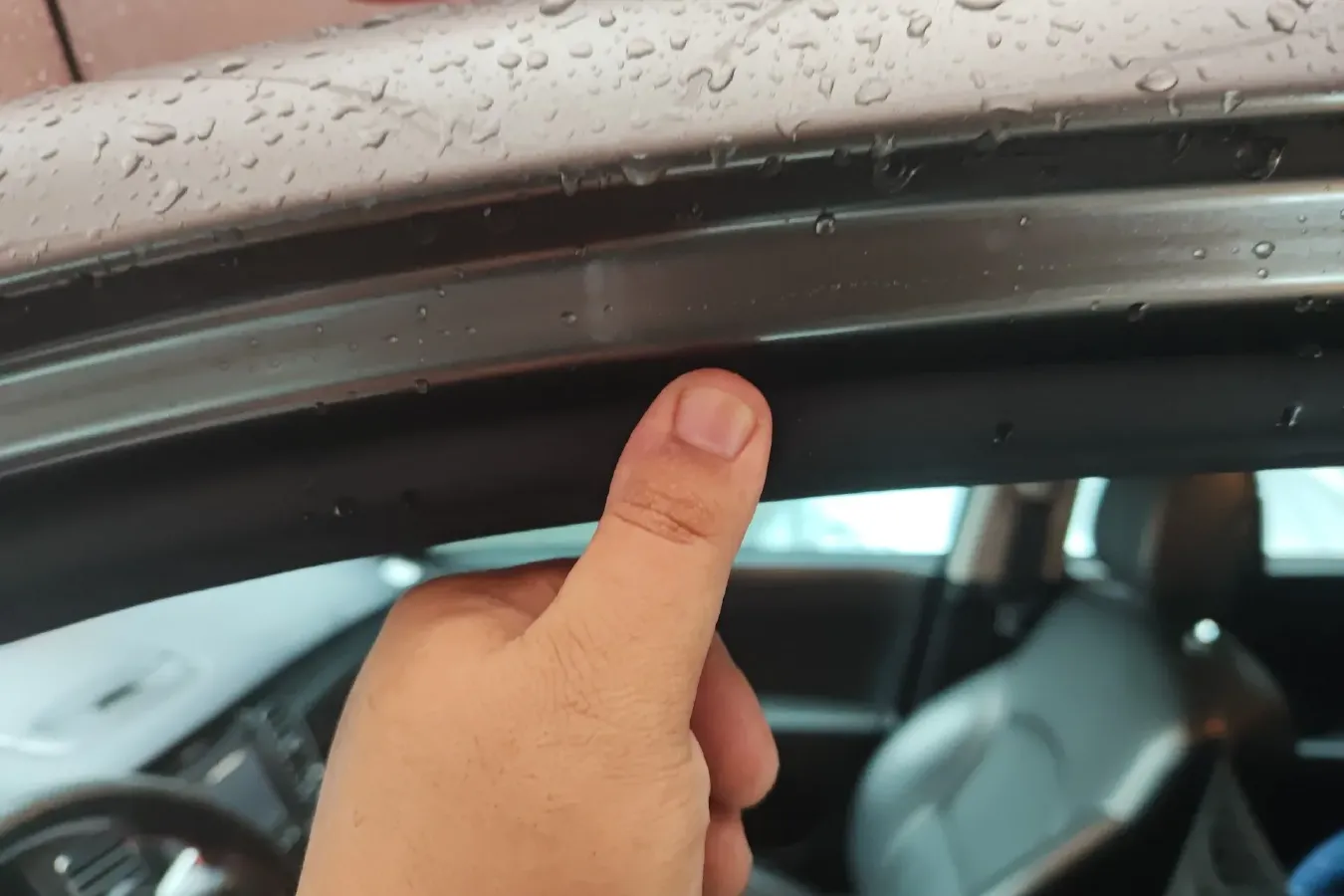 2013 SsangYong Korando 2.0L 149HP L4 6AT,autocango,china used car exporter,china ev exporter,chinese used car exporter,chinese used ev exporter