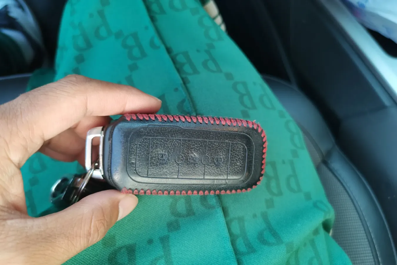 2015 Qoros 3 1.6T 156HP L4 6DCT,autocango,china used car exporter,china ev exporter,chinese used car exporter,chinese used ev exporter