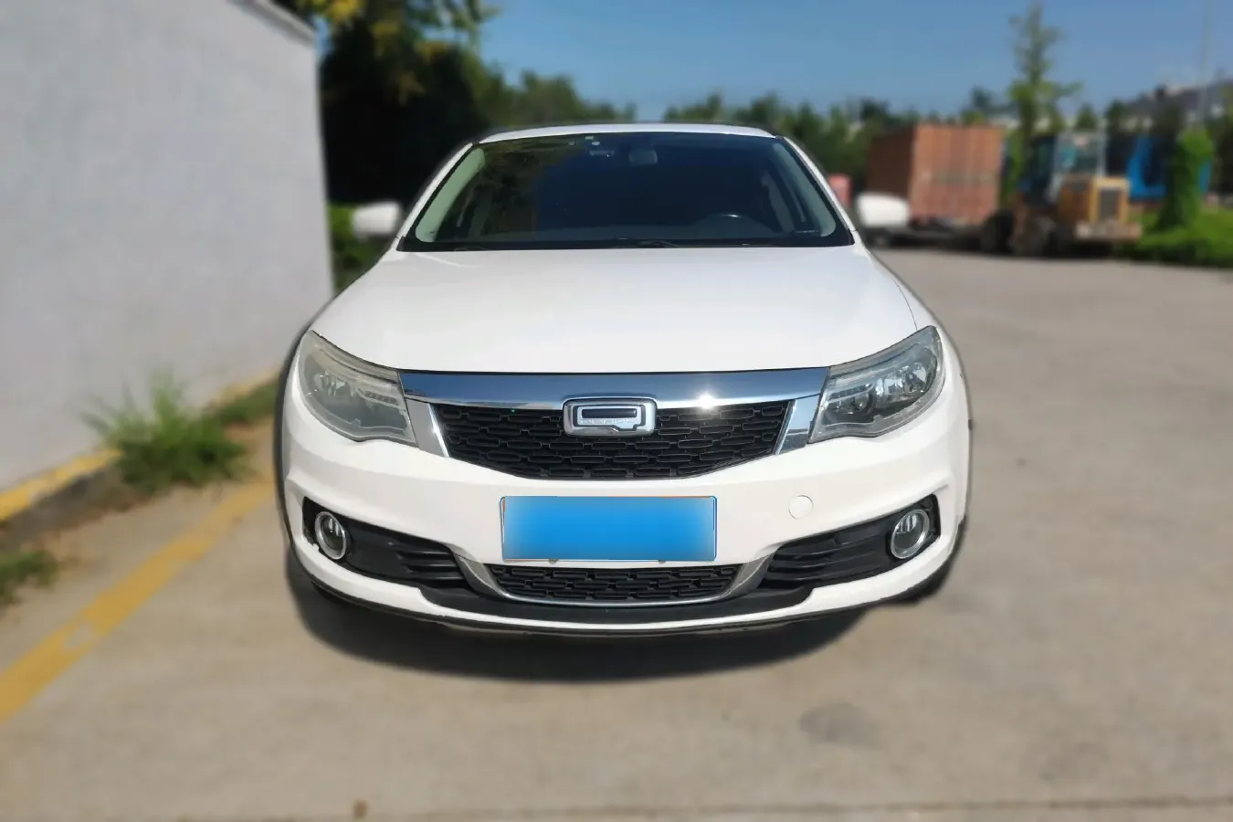 2015 Qoros 3 1.6T 156HP L4 6DCT,autocango,china used car exporter,china ev exporter,chinese used car exporter,chinese used ev exporter