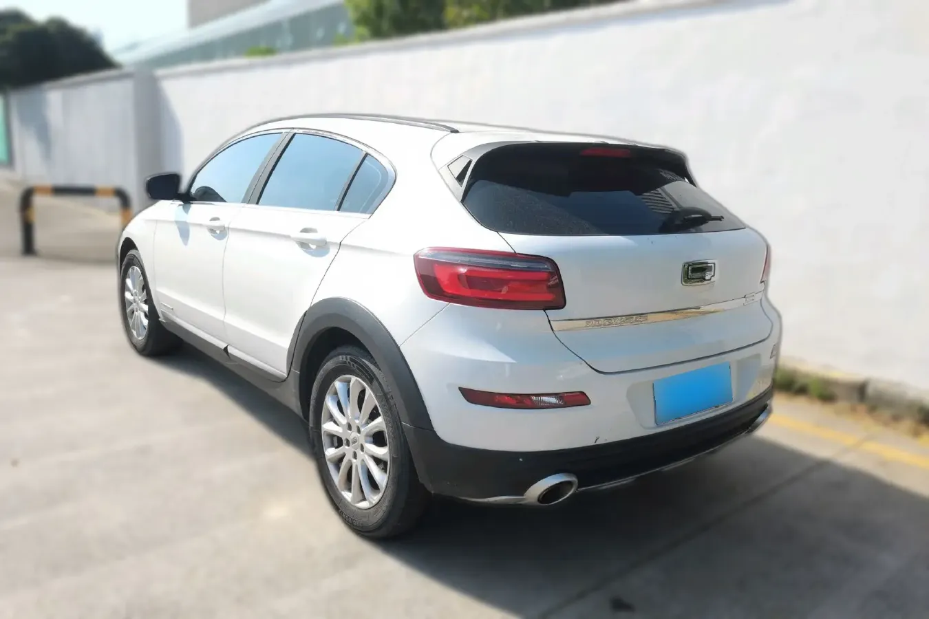 2015 Qoros 3 1.6T 156HP L4 6DCT,autocango,china used car exporter,china ev exporter,chinese used car exporter,chinese used ev exporter
