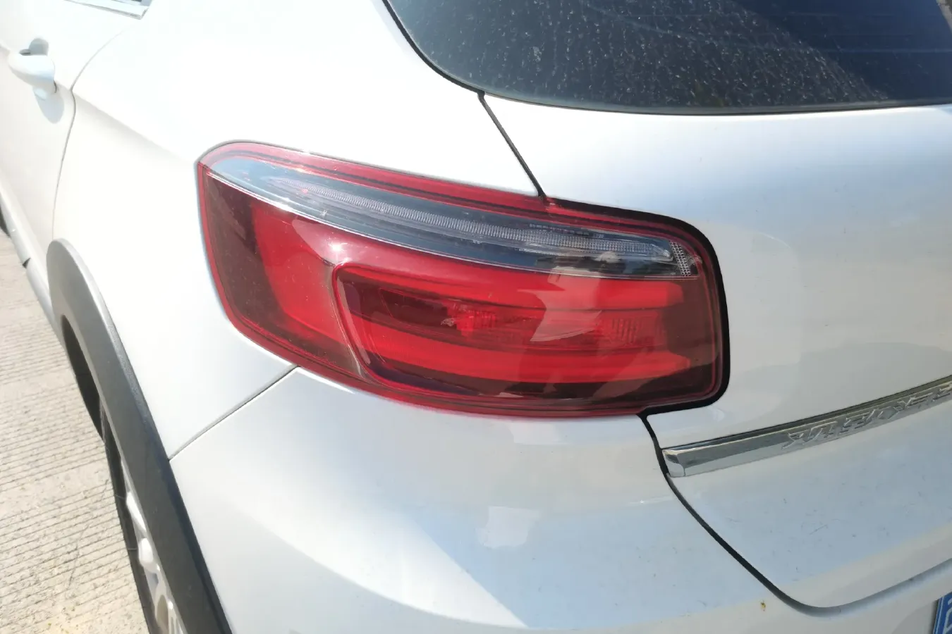 2015 Qoros 3 1.6T 156HP L4 6DCT,autocango,china used car exporter,china ev exporter,chinese used car exporter,chinese used ev exporter