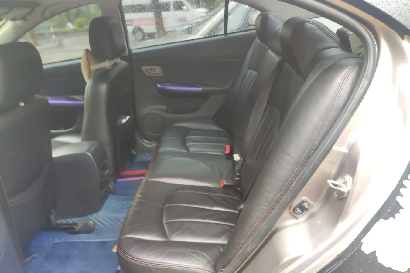 2011 HaiMa Family 1.6L 120HP L4 5MT,autocango,china used car exporter,china ev exporter,chinese used car exporter,chinese used ev exporter