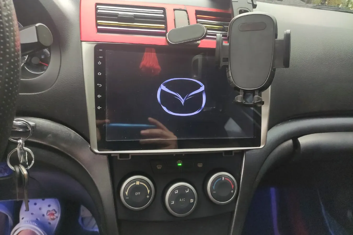 2011 HaiMa Family 1.6L 120HP L4 5MT,autocango,china used car exporter,china ev exporter,chinese used car exporter,chinese used ev exporter