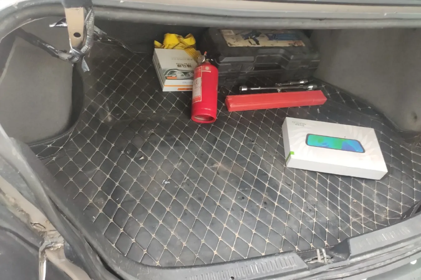 2011 HaiMa Family 1.6L 120HP L4 5MT,autocango,china used car exporter,china ev exporter,chinese used car exporter,chinese used ev exporter