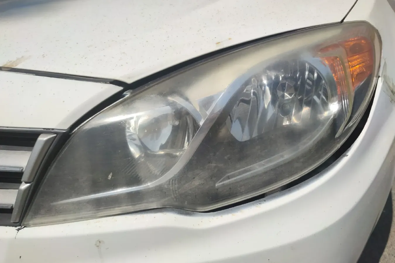 2014 Soueast V5 1.5L 120HP L4 5MT,autocango,china used car exporter,china ev exporter,chinese used car exporter,chinese used ev exporter