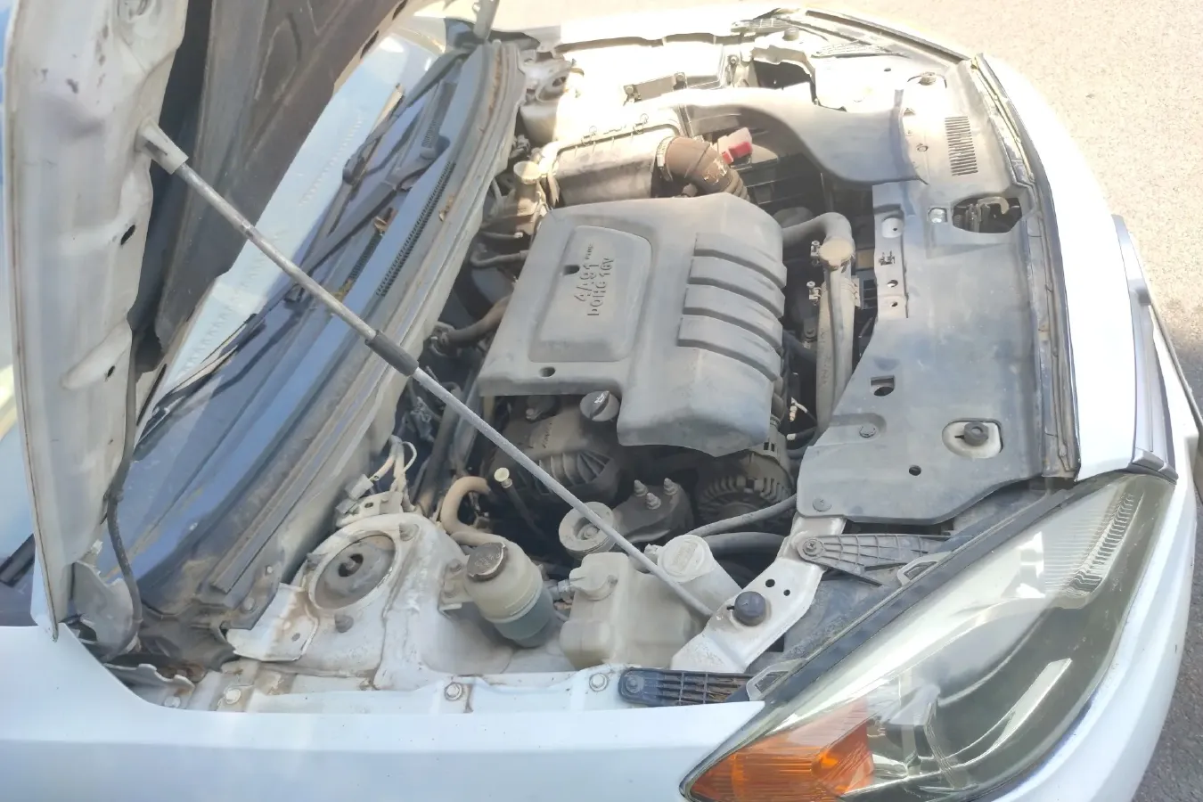 2014 Soueast V5 1.5L 120HP L4 5MT,autocango,china used car exporter,china ev exporter,chinese used car exporter,chinese used ev exporter