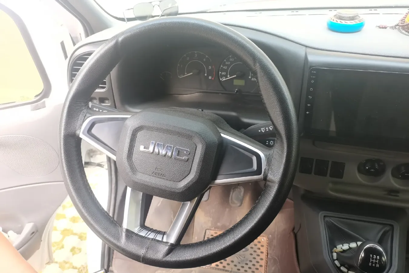 2019 JMC TeShun 2.8T 116HP L4 5MT,autocango,china used car exporter,china ev exporter,chinese used car exporter,chinese used ev exporter